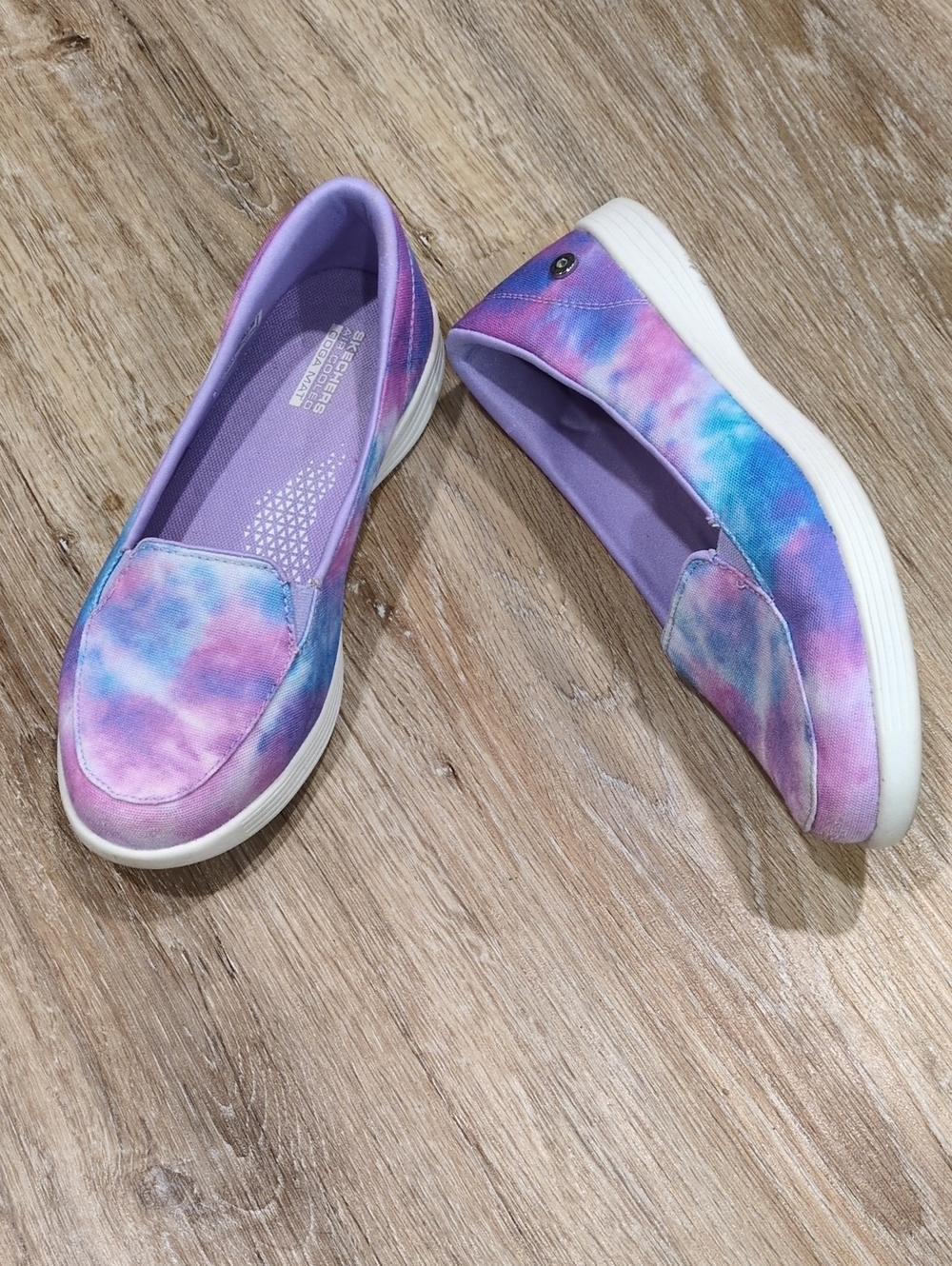 💜🩵🩷 Skechers Women’s Pastel Tie-Dye Slip-On shoes in Purple, Blue & Pink sz 6